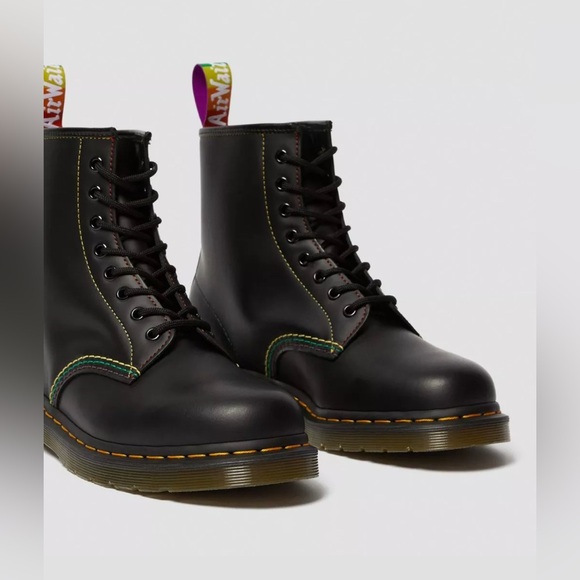 New Dr Martens 1460 FOR PRIDE SMOOTH LEATHER LACE UP BOOTS Size 5 - Picture 3 of 8
